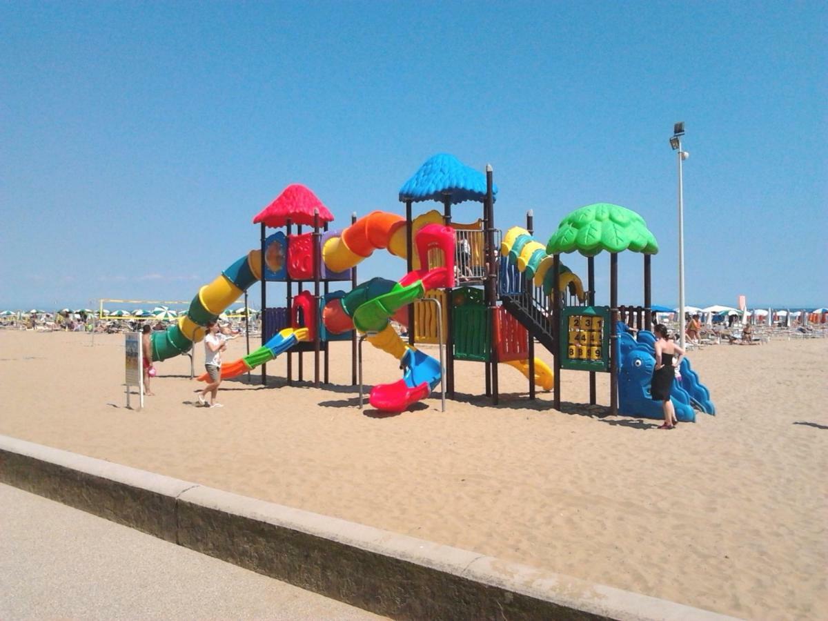 Cristallo Residence Lignano Sabbiadoro Kültér fotó